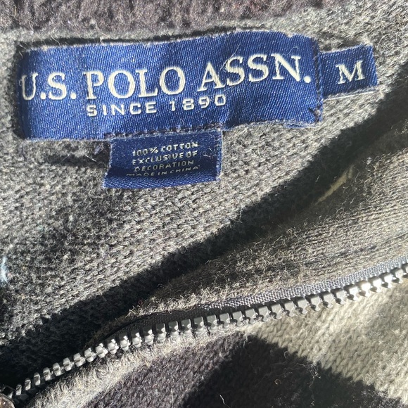 U.S. Polo quarter zip men’s sweater - Picture 2 of 3